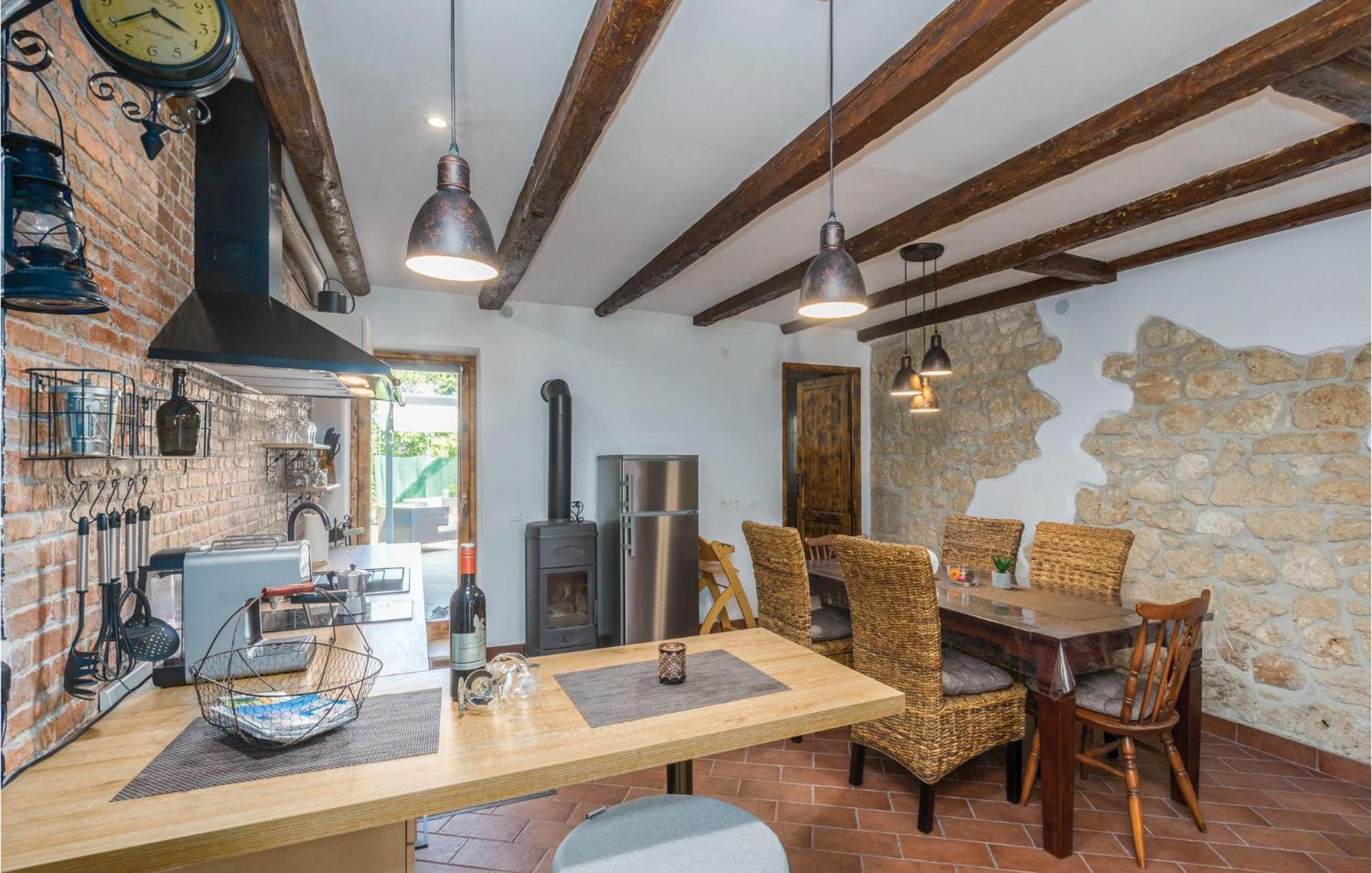 Amazing In With Kitchen *